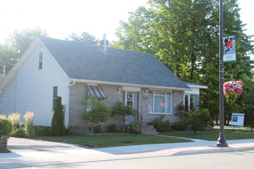 As a gravenhurst home inspector done right home inspections inspects many homes in the gravenhurst area. Commercial and Cottage inspections are also available. With two certified inspectors on each inspection Gravenhurst  clients can be assured of the best inspection services possible